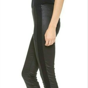 Black-coated Skinny Jeans